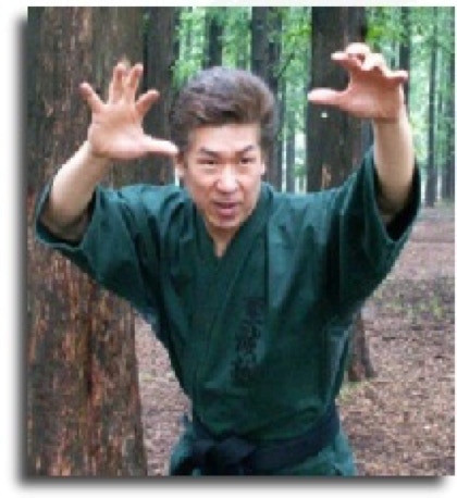Yasuhide Takagi practicing Taikiken Kamae.
